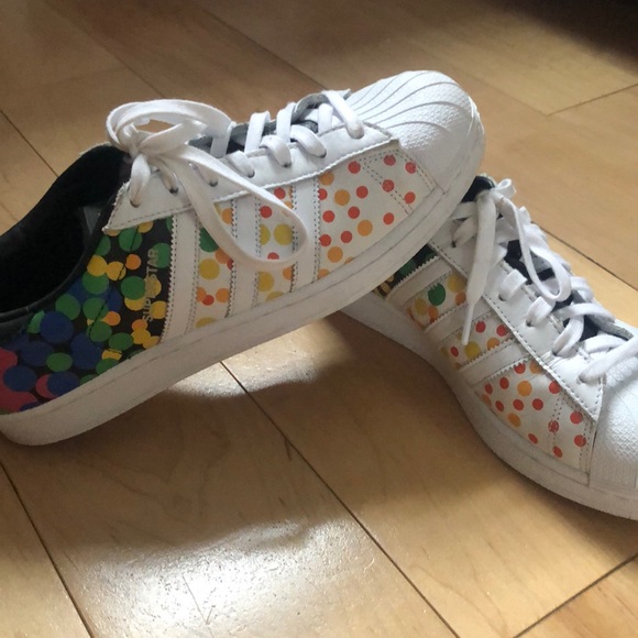 Adidas Sneakers